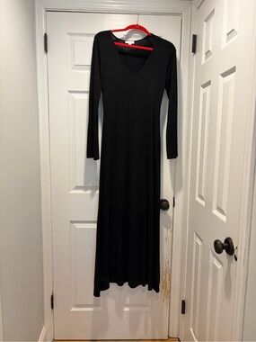topshop long sleeve sequin dress Silver sequin vintage topshop dress/ overcoat with embroidery Silk lining... although it says size 10 it fits me and I'm a sz 14
